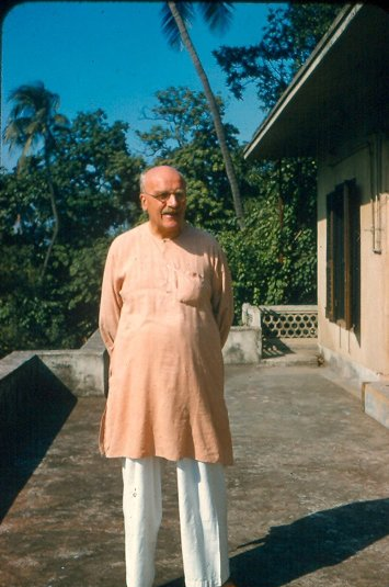 J. B. S. Haldane dressed in a kurta pajama